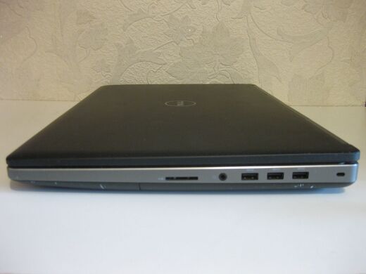 Мобільна робоча станція Dell Precision 17 7710 / 17.3" (1920x1080) TN / Intel Xeon E3-1505M v5 (4 (8) ядра по 2.8 - 3.7 GHz) / 32 GB DDR4 / 512 GB SSD M.2 + 2000 GB SSD / nVidia Quadro M4000M, 4 GB GDDR5, 256-bit / WebCam