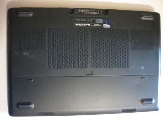 Мобільна робоча станція Dell Precision 17 7710 / 17.3" (1920x1080) TN / Intel Xeon E3-1505M v5 (4 (8) ядра по 2.8 - 3.7 GHz) / 32 GB DDR4 / 512 GB SSD M.2 + 2000 GB SSD / nVidia Quadro M4000M, 4 GB GDDR5, 256-bit / WebCam