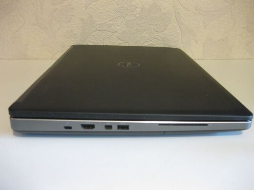 Мобільна робоча станція Dell Precision 17 7710 / 17.3" (1920x1080) TN / Intel Xeon E3-1505M v5 (4 (8) ядра по 2.8 - 3.7 GHz) / 32 GB DDR4 / 512 GB SSD M.2 + 2000 GB SSD / nVidia Quadro M4000M, 4 GB GDDR5, 256-bit / WebCam