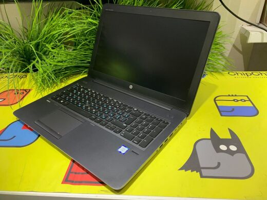 Мобільна робоча станція HP ZBook 15 G3 / 15.6" (1920x1080) IPS / Intel Core i7-6700HQ (4 (8) ядра по 2.6 - 3.5 GHz) / 16 GB DDR4 / 480 GB SSD / nVidia Quadro M1000M, 2 GB GDDR5, 128-bit / WebCam