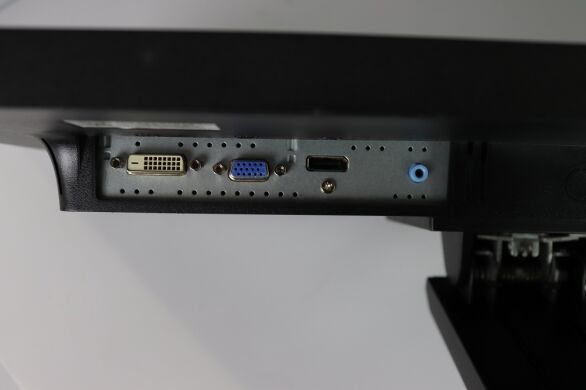 NEC MultiSync E233WMi / 23" (1920x1080) IPS / VGA, DVI, DP, 2x Audio Ports