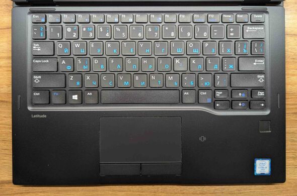 Нетбук-трансформер Dell Latitude 5289 / 12.5" (1920x1080) IPS Touch / Intel Core i5-7300U (2 (4) ядра по 2.6 - 3.5 GHz) / 8 GB DDR3 / 256 GB SSD / Intel HD Graphics 620 / WebCam / Fingerprint / Windows 10