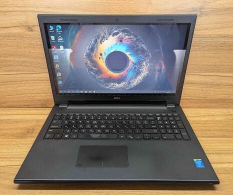 Ноутбук Dell Inspiron 15-3543 / 15.6" (1366x768) TN Touch / Intel Core i3-5005U (2 (4) ядра по 2.0 GHz) / 8 GB DDR3 / 240 GB SSD / Intel HD Graphics 5500 / WebCam / HDMI / Windows 10 Ноутбук Dell Inspiron 15-3543 / 15.6" (1366x768) TN Touch / Intel Core i3-5005U (2 (4) ядра по 2.0 GHz) / 8 GB DDR3 / 240 GB SSD / Intel HD Graphics 5500 / WebCam / HDMI / Windows 10