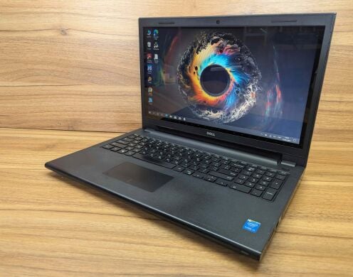 Ноутбук Dell Inspiron 15-3543 / 15.6" (1366x768) TN Touch / Intel Core i3-5005U (2 (4) ядра по 2.0 GHz) / 8 GB DDR3 / 240 GB SSD / Intel HD Graphics 5500 / WebCam / HDMI / Windows 10 Ноутбук Dell Inspiron 15-3543 / 15.6" (1366x768) TN Touch / Intel Core i3-5005U (2 (4) ядра по 2.0 GHz) / 8 GB DDR3 / 240 GB SSD / Intel HD Graphics 5500 / WebCam / HDMI / Windows 10
