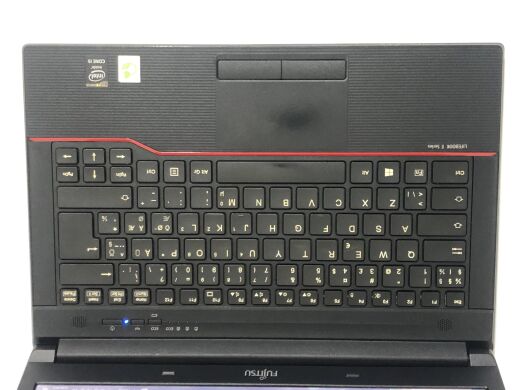 Ноутбук Fujitsu Lifebook E544 / 14" (1600x900) TN / Intel Core i5-4210M (2 (4) ядра по 2.6 - 3.2 GHz) / 4 GB DDR3 / 128 GB SSD / Intel HD Graphics 4600 / WebCam / Win 10 Pro