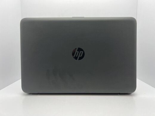 Ноутбук HP 255 G4 / 15.6" (1366x768) TN / AMD E1-6015 (2 ядра по 1.4 GHz) / 4 GB DDR3 / 120 GB SSD / AMD Radeon 8230 Graphics  / WebCam