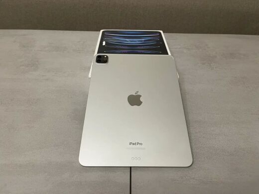 Планшет Apple iPad Pro 11" A2759, MNXG3LLA (4th Gen 2022) / 11" (2388x1668) IPS / Apple M2 (8 ядер по 2.42 - 3.48 GHz) / 8 GB RAM / 256 GB Memory / Wi-Fi 6