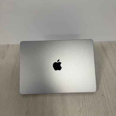 Ультрабук Apple MacBook Air 13 2024 / 13.3" (2560x1664) IPS / Apple M3 (8 ядер по 2.7 - 4.1 GHz) / 24 GB DDR4 / 1000 GB SSD / Apple M3 Graphics / WebCam / MacOS