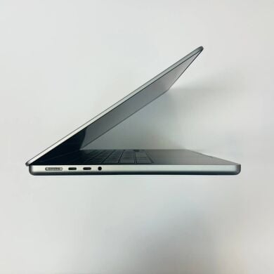 Ультрабук Б-класс Apple MacBook Pro 14 (2023) / 14.2" (3024x1964) IPS / Apple M2 Pro (10 ядер по 2.4 – 3.5 GHz) / 16 GB DDR5 / 512 GB SSD / Apple M2 Pro Graphics / WebCam / True Tone / ProMotion / Space Gray Ультрабук Б-класс Apple MacBook Pro 14 (2023) / 14.2" (3024x1964) IPS / Apple M2 Pro (10 ядер по 2.4 – 3.5 GHz) / 16 GB DDR5 / 512 GB SSD / Apple M2 Pro Graphics / WebCam / True Tone / ProMotion / Space Gray