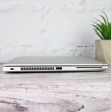 Ультрабук HP EliteBook 830 G5 / 13.3" (1920x1080) IPS / Intel Core i5-8350U (4 (8) ядра по 1.7 - 3.6 GHz) / 8 GB DDR4 / 256 GB SSD M.2 / Intel UHD Graphics 620 / WebCam