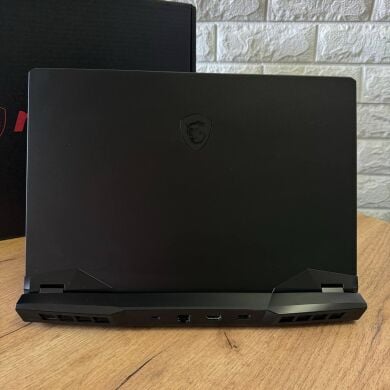 Игровой ноутбук MSI GP66 Leopard 10UG / 15.6" (1920x1080) IPS / Intel Core i7-10750H (6 (12) ядер по 2.6 - 5.0 GHz) / 16 GB DDR4 / 512 GB SSD / nVidia GeForce RTX 3070, 8 GB GDDR6, 256-bit / WebCam Игровой ноутбук MSI GP66 Leopard 10UG / 15.6" (1920x1080) IPS / Intel Core i7-10750H (6 (12) ядер по 2.6 - 5.0 GHz) / 16 GB DDR4 / 512 GB SSD / nVidia GeForce RTX 3070, 8 GB GDDR6, 256-bit / WebCam