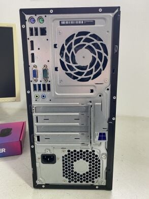 Комплект ПК: компьютер HP EliteDesk 700 G1 Tower / Intel Core i5-4590 (4 ядра по 3.0 - 3.7 GHz) / 8 GB DDR3 / 120 GB SSD / Intel HD Graphics 4600 / DVD-ROM + Монитор Б-класс Acer B243HL / 24" (1920x1080) TN / VGA + Клавиатура, мышка, кабели