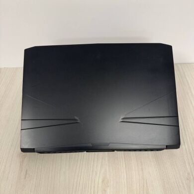 Ігровий ноутбук Б-клас Sager N855HJ / 15.6" (1920x1080) IPS / Intel Core i7-7700HQ (4 (8) ядра по 2.8 - 3.8 GHz) / 16 GB DDR4 / 500 GB SSD / nVidia GeForce GTX 1050, 2 GB GDDR5, 128-bit / WebCam