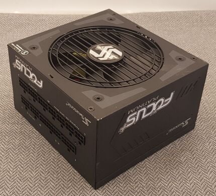 Блок живлення Seasonic Focus Plus Platinum 650W (SSR-650PX) / 650W / 24+4(4)+4(8) pin