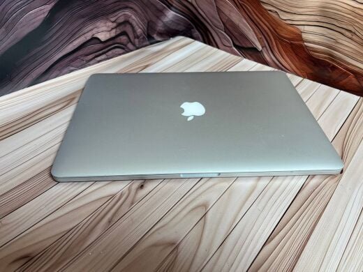 Ноутбук Б-клас Apple MacBook Pro A1398 / 15.4" (2880x1800) IPS / Intel Core i7-4770HQ (4 (8) ядра по 2.2 - 3.4 GHz) / 16 GB DDR3 / 500 GB SSD / Intel Iris Pro Graphics 5200 / WebCam / MacOS