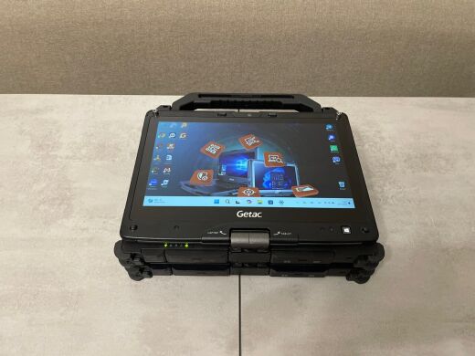 Захищений ноутбук-трансформер Getac V110 G5 / 11.6" (1920x1080) IPS Touch / Intel Core i5-8265U (4 (8) ядра по 1.6 - 3.9 GHz) / 16 GB DDR4 / 256 GB SSD / Intel UHD Graphics / WebCam / Стилус / Два АКБ