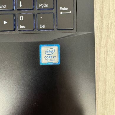 Ігровий ноутбук Б-клас Sager N855HJ / 15.6" (1920x1080) IPS / Intel Core i7-7700HQ (4 (8) ядра по 2.8 - 3.8 GHz) / 16 GB DDR4 / 500 GB SSD / nVidia GeForce GTX 1050, 2 GB GDDR5, 128-bit / WebCam