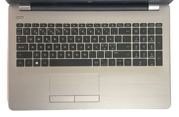 Ноутбук Б-клас HP 250 G6 / 15.6" (1920x1080) TN / Intel Core i5-7200U (2 (4) ядра по 2.5 - 3.1 GHz) / 8 GB DDR4 / 256 GB SSD / Intel HD Graphics 620 / WebCam / Win 10 Pro
