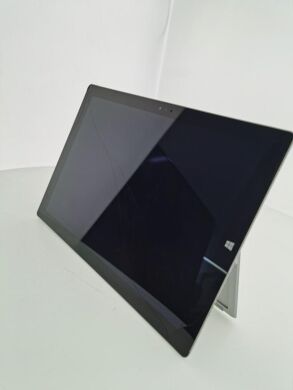 Ноутбук-трансформер Б-класс Microsoft Surface Pro 3 / 12.2" (2160x1440) IPS Touch / Intel Core i3-4020Y (2 (4) ядра по 1.5 GHz) / 4 GB DDR3 / 64 GB SSD / Intel HD Graphics 4200 / WebCam / без клавиатуры Ноутбук-трансформер Б-класс Microsoft Surface Pro 3 / 12.2" (2160x1440) IPS Touch / Intel Core i3-4020Y (2 (4) ядра по 1.5 GHz) / 4 GB DDR3 / 64 GB SSD / Intel HD Graphics 4200 / WebCam / без клавиатуры