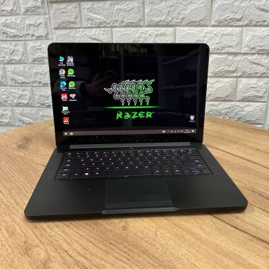 Ігровий ноутбук Razer Blade 14 RZ09-0195 / 14" (3200x1800) IPS Touch / Intel Core i7-6700HQ (4 (8) ядра по 2.6 - 3.5 GHz) / 16 GB DDR4 / 256 GB SSD / nVidia GeForce GTX 1060, 6 GB GDDR5, 192-bit / WebCam