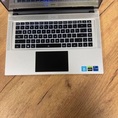 Игровой ноутбук Б-класс Gigabyte Aero 16 XE5 / 16" (3840x2400) OLED / Intel Core i7-12700H (14 (20) ядер по 3.5 - 4.7 GHz) / 16 GB DDR5 / 1000 GB SSD / nVidia GeForce RTX 3070 Ti, 8 GB GDDR6, 256-bit / WebCam