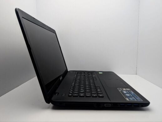 Ноутбук Asus X751L / 17.3" (1600x900) TN / Intel Core i5-5200U (2 (4) ядра по 2.2 - 2.5 GHz) / 12 GB DDR3 / 240 GB SSD / nVidia GeForce 940M, 2 GB GDDR3, 64-bit / WebCam / DVD-ROM
