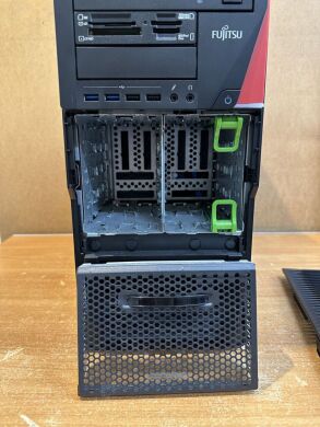 Рабочая станция Fujitsu Celsius M740 Tower / Intel Xeon E5-1650 v4 (6 (12) ядер по 3.6 - 4.0 GHz) / 64 GB DDR4 / 240 GB SSD / nVidia Quadro M4000, 8 GB GDDR5, 256-bit / 1000W / DVD-RW / DisplayPort