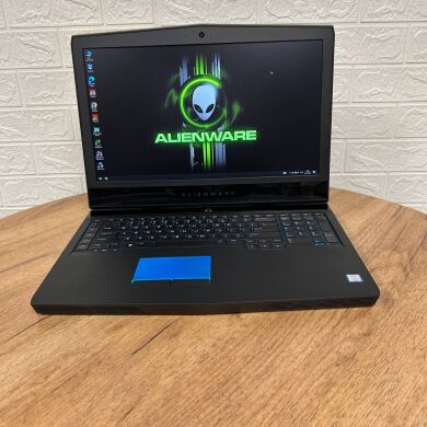 Игровой ноутбук Dell Alienware 17 R5 / 17.3" (1920x1080) IPS / Intel Core i7-8750H (6 (12) ядра по 2.2 - 4.1 GHz) / 32 GB DDR4 / 2000 GB SSD NVMe / nVidia GeForce GTX 1070, 8 GB GDDR5, 256-bit / WebCam Игровой ноутбук Dell Alienware 17 R5 / 17.3" (1920x1080) IPS / Intel Core i7-8750H (6 (12) ядра по 2.2 - 4.1 GHz) / 32 GB DDR4 / 2000 GB SSD NVMe / nVidia GeForce GTX 1070, 8 GB GDDR5, 256-bit / WebCam