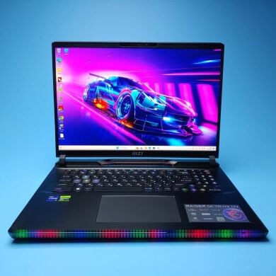 Ігровий ноутбук MSI Raider GE78 HX 13VH / 17" (2560x1600) IPS / Intel Core i9-13950HX (24 (32) ядра по 2.2 - 5.5 GHz) / 32 GB DDR5 / 2000 GB SSD / nVidia GeForce RTX 4080, 12 GB GDDR6X, 192-bit / WebCam / Win 11 Pro