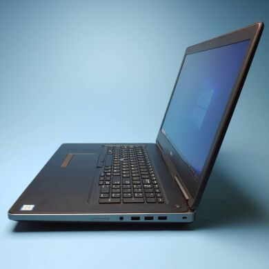 Мобильная рабочая станция Dell Precision 7720 / 17.3" (1920x1080) IPS / Intel Core i7-6820HQ (4 (8) ядра по 2.7 - 3.6 GHz) / 32 GB DDR4 / 256 GB SSD + 1000 GB HDD / nVidia Quadro P3000, 6 GB GDDR5, 192-bit / WebCam / Win 10 Pro