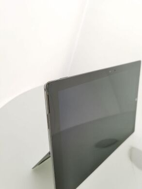 Ноутбук-трансформер Б-класс Microsoft Surface Pro 3 / 12.2" (2160x1440) IPS Touch / Intel Core i3-4020Y (2 (4) ядра по 1.5 GHz) / 4 GB DDR3 / 64 GB SSD / Intel HD Graphics 4200 / WebCam / без клавиатуры Ноутбук-трансформер Б-класс Microsoft Surface Pro 3 / 12.2" (2160x1440) IPS Touch / Intel Core i3-4020Y (2 (4) ядра по 1.5 GHz) / 4 GB DDR3 / 64 GB SSD / Intel HD Graphics 4200 / WebCam / без клавиатуры