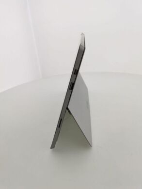 Ноутбук-трансформер Б-класс Microsoft Surface Pro 3 / 12.2" (2160x1440) IPS Touch / Intel Core i3-4020Y (2 (4) ядра по 1.5 GHz) / 4 GB DDR3 / 64 GB SSD / Intel HD Graphics 4200 / WebCam / без клавиатуры Ноутбук-трансформер Б-класс Microsoft Surface Pro 3 / 12.2" (2160x1440) IPS Touch / Intel Core i3-4020Y (2 (4) ядра по 1.5 GHz) / 4 GB DDR3 / 64 GB SSD / Intel HD Graphics 4200 / WebCam / без клавиатуры