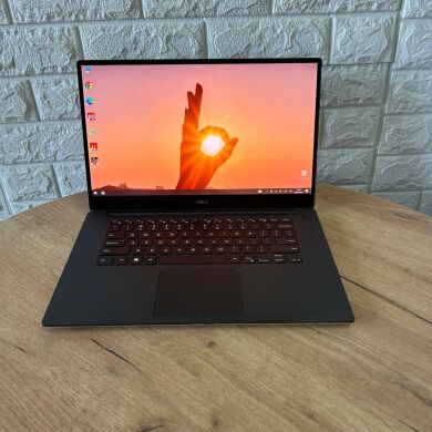 Мобільна робоча станція Б-клас Dell Precision 5540 / 15.6" (3840x2160) IPS Touch / Intel Xeon E-2276M (6 (12) ядер по 2.8 - 4.7 GHz) / 16 GB DDR4 / 512 GB SSD / nVidia Quadro T1000, 4 GB GDDR5, 128-bit / WebCam Мобільна робоча станція Б-клас Dell Precision 5540 / 15.6" (3840x2160) IPS Touch / Intel Xeon E-2276M (6 (12) ядер по 2.8 - 4.7 GHz) / 16 GB DDR4 / 512 GB SSD / nVidia Quadro T1000, 4 GB GDDR5, 128-bit / WebCam