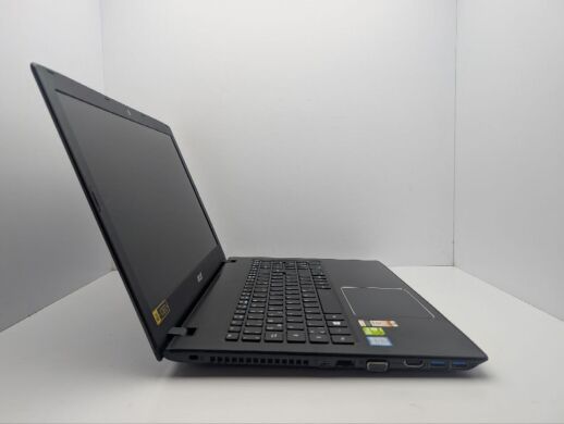 Ноутбук Acer Aspire E5-575G / 15.6" (1920x1080) IPS / Intel Core i7-7500U (2 (4) ядра по 2.7 - 3.5 GHz) / 16 GB DDR4 / 512 GB SSD / nVidia GeForce 940MX, 2 GB GDDR5, 64-bit / WebCam / DVD-ROM Ноутбук Acer Aspire E5-575G / 15.6" (1920x1080) IPS / Intel Core i7-7500U (2 (4) ядра по 2.7 - 3.5 GHz) / 16 GB DDR4 / 512 GB SSD / nVidia GeForce 940MX, 2 GB GDDR5, 64-bit / WebCam / DVD-ROM