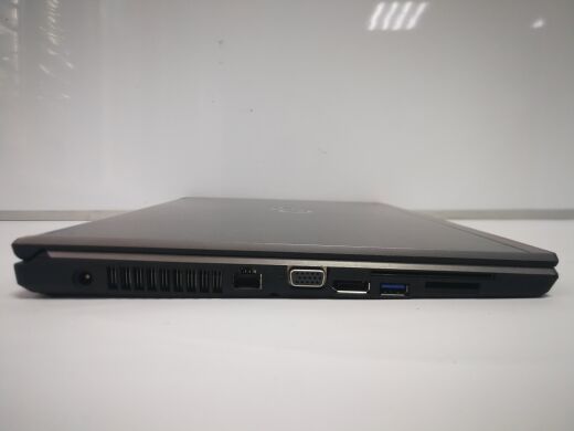 Fujitsu LifeBook E754 / 15.6" (1366x768)/ Intel Core i5-4200M (2(4) ядра по 2.5 - 3.1GHz) / 8 GB DDR3 / New 120 GB SSD / HDMI, DisplayPort, VGA, Webcam