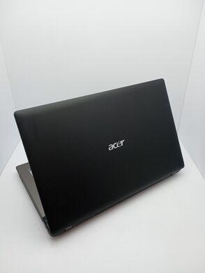 Игровой ноутбук Acer Aspire 7750G / 17.3" (1600x900) TN / Intel Core i5-2430M (2 (4) ядра по 2.4 - 3.0 GHz) / 8 GB DDR3 / 640 GB HDD / AMD Radeon HD 6650M, 2 GB DDR3, 128-bit / WebCam