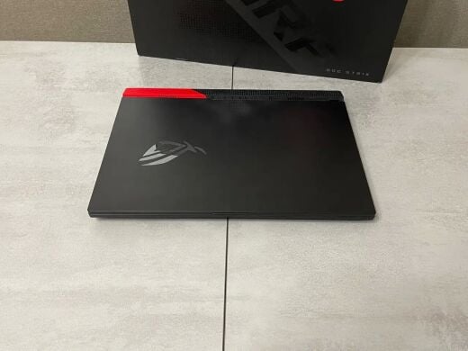 Ігровий ноутбук Asus ROG Strix G513QY Advantage Edition / 15.6" (2560x1440) IPS / AMD Ryzen 9 5980HX (8 (16) ядер по 3.3 - 4.8 GHz) / 16 GB DDR4 / 512 GB SSD M.2 / AMD Radeon RX 6800M, 12 GB GDDR6, 192-bit / USB 3.2 / HDMI