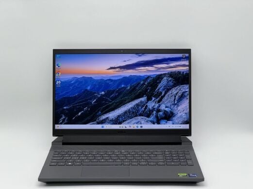 Игровой ноутбук Dell G15 5530 / 15.6" (1920x1080) IPS / Intel Core i9-13900HX (24 (32) ядер по 3.9 - 5.4 GHz) / 32 GB DDR5 / 960 GB SSD / nVidia GeForce RTX 4060, 8 GB GDDR6, 128-bit / WebCam + Беспроводная мышка