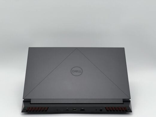 Игровой ноутбук Dell G15 5530 / 15.6" (1920x1080) IPS / Intel Core i9-13900HX (24 (32) ядер по 3.9 - 5.4 GHz) / 32 GB DDR5 / 960 GB SSD / nVidia GeForce RTX 4060, 8 GB GDDR6, 128-bit / WebCam + Беспроводная мышка
