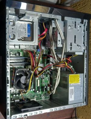 Компьютер HP Elite 7100 Tower / Intel Core i3-540 (2 (4) ядра по 3.06 GHz) / 4 GB DDR3 / 320 GB HDD / Intel HD Graphics / DVD-ROM 