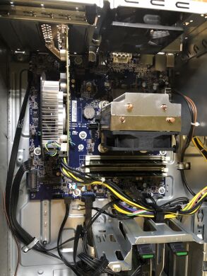 Комп'ютер HP Workstation Z240 / Intel Core i5-6500 (4 ядра по 3.2 - 3.6 GHz) / 8 GB DDR4 / 500 GB HDD / nVidia GTX 960 2GB / 400W