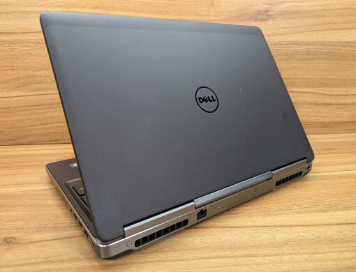Мобильная рабочая станция Dell Precision 7510 / 15.6" (1920x1080) IPS / Intel Core i7-6820HQ (4 (8) ядра по 2.7 - 3.6 GHz) / 32 GB DDR4 / 512 GB SSD / nVidia Quadro M2000M, 4 GB GDDR5, 128-bit / Windows 10
