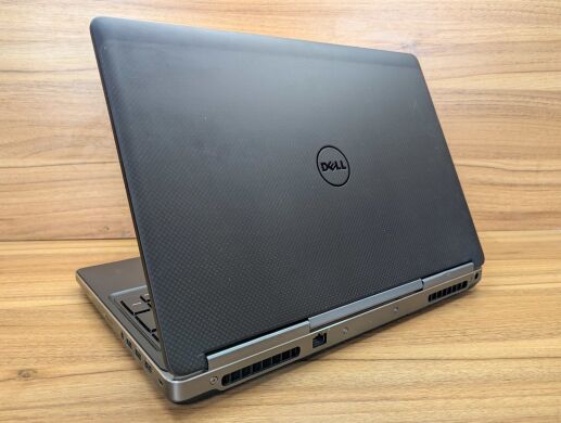 Мобільна робоча станція Dell Precision 7520 / 15.6" (1920x1080) IPS / Intel Core i7-7820HQ (4 (8) ядра по 2.9 - 3.9 GHz) / 32 GB DDR4 / 512 GB SSD / nVidia Quadro M2200, 4 GB GDDR5, 128-bit / WebCam / Windows 10
