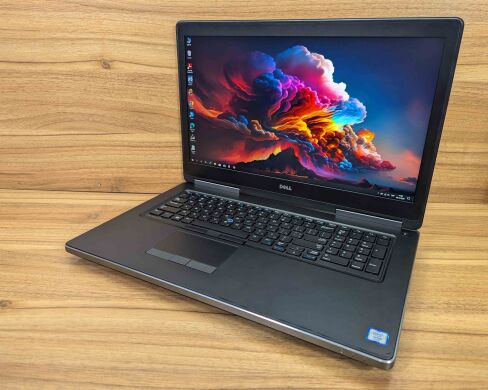 Мобільна робоча станція Dell Precision 7720 / 17.3" (1920x1080) IPS / Intel Xeon E3-1545M v5 (4 (8) ядра по 2.9 - 3.8 GHz) / 32 GB DDR4 / 512 GB SSD / nVidia Quadro P4000, 8 GB GDDR5, 256-bit / HDMI / Windows 10