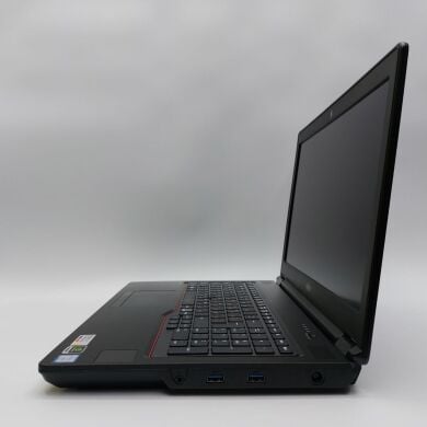 Мобільна робоча станція Fujitsu Celsius H780 / 15.6" (1920x1080) IPS / Intel Core i7-8750H (6 (12) ядер по 2.2 - 4.1 GHz) / 32 GB DDR4 / 512 GB SSD / nVidia Quadro P600, 4 GB GDDR5, 128-bit / WebCam