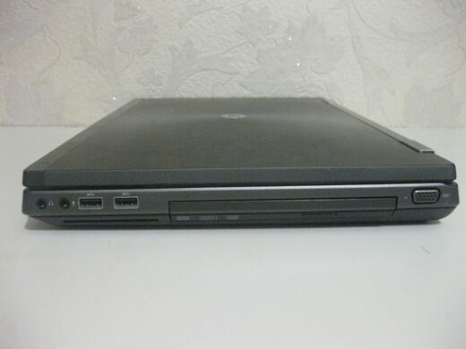 Мобільна робоча станція Б-клас HP Elitebook 8560w / 15.6" (1920x1080) TN / Intel Core i7-2860QM (4 (8) ядра по 2.5 - 3.6 GHz) / 8 GB DDR3 / 256 GB SSD / AMD FirePro M5950, 1 GB GDDR5, 128-bit / WebCam