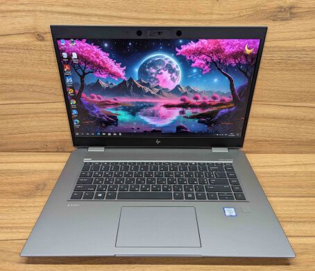 Мобильная рабочая станция HP zBook Studio G5 / 15.6" (1920x1080) IPS / Intel Core i9-9880H (8 (16) ядер по 2.3 - 4.8 GHz) / 16 GB DDR4 / 512 GB SSD / nVidia Quadro P1000, 4 GB GDDR5, 128-bit / TouchID / WebCam / Windows 10