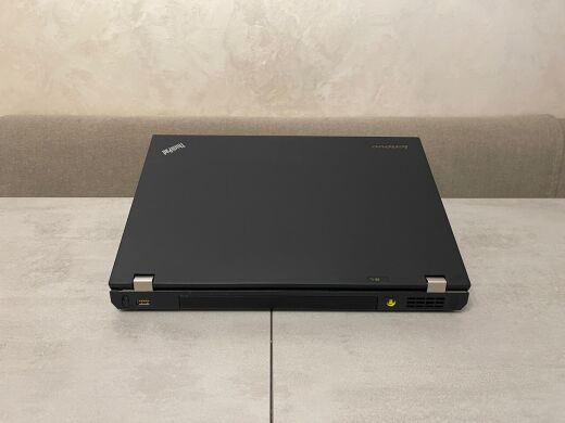 Мобильная рабочая станция Lenovo ThinkPad W530 / 15.6" (1920x1080) TN / Intel Core i7-3840QM (4 (8) ядра по 2.8 - 3.8 GHz) / 16 GB DDR3 / 250 GB SSD / nVidia Quadro K2000M, 2 GB DDR3, 128-bit / WebCam