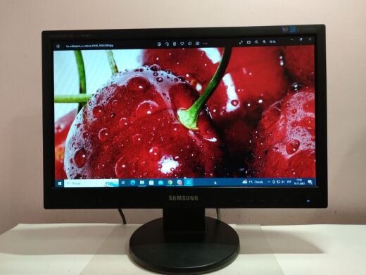 Монітор Б-клас Samsung 943SN / 18.5" (1366x768) TN / VGA