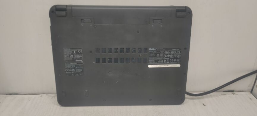 Нетбук Б-класс Dell Inspiron 1210 / 12.1" (1280x800) TN / Intel Atom Z520 (1 ядро с 1.33 GHz) / 1 GB DDR2 / 40 GB HDD / Intel GMA 500 Graphics / WebCam Нетбук Б-класс Dell Inspiron 1210 / 12.1" (1280x800) TN / Intel Atom Z520 (1 ядро с 1.33 GHz) / 1 GB DDR2 / 40 GB HDD / Intel GMA 500 Graphics / WebCam